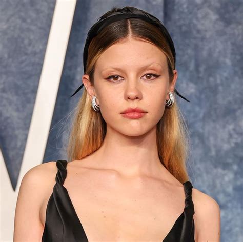 mia goth sexy pics|Mia Goth pictures and photos .